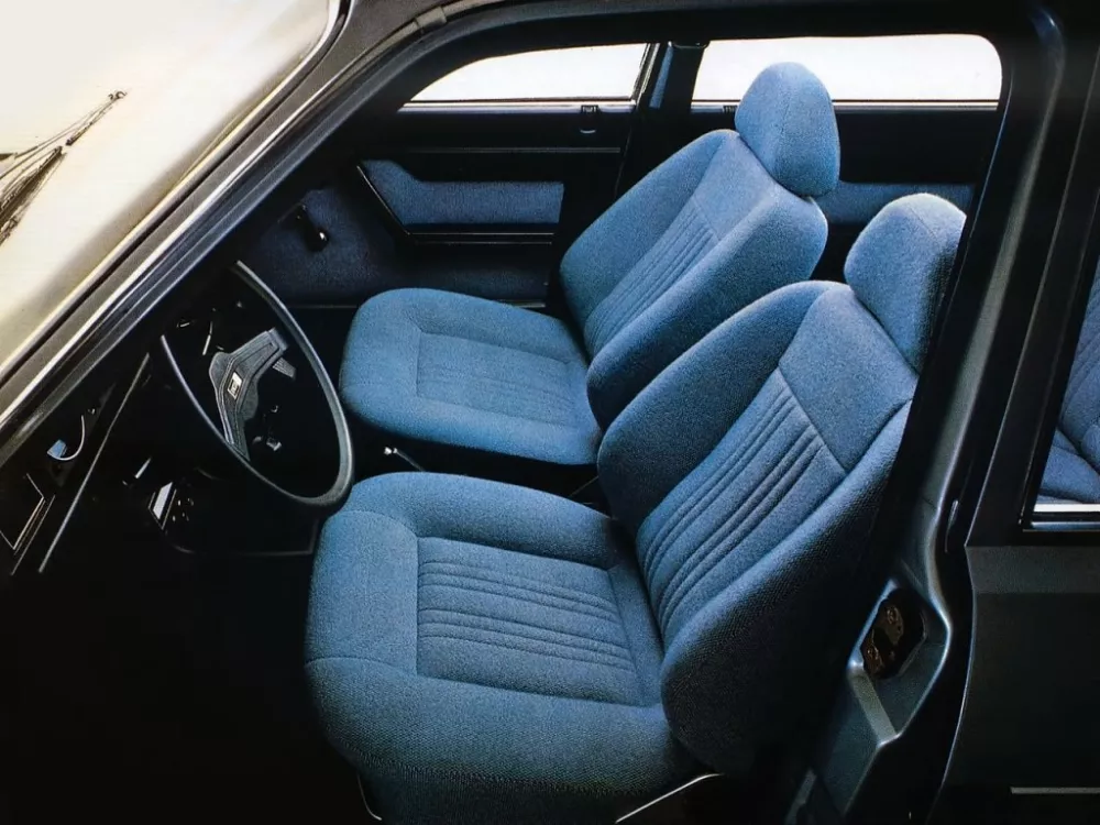 Автомобиль Lancia Beta Седан