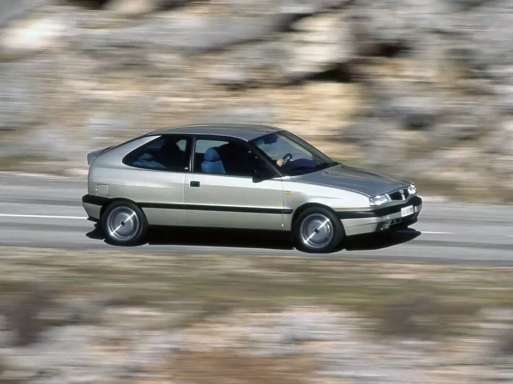 Автомобиль Lancia Delta II (836) Хэтчбек (3 двери)
