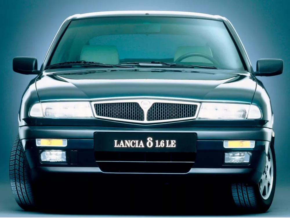 Автомобиль Lancia Delta II (836) Хэтчбек (5 дверей)