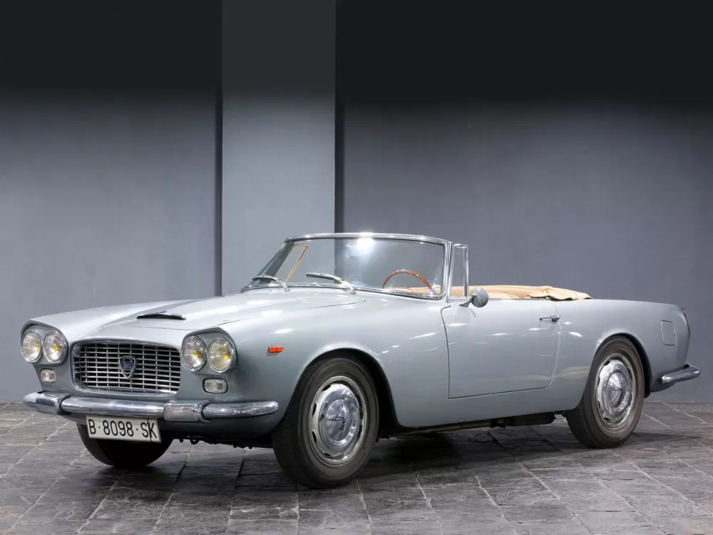 Автомобиль Lancia Flaminia Кабриолет
