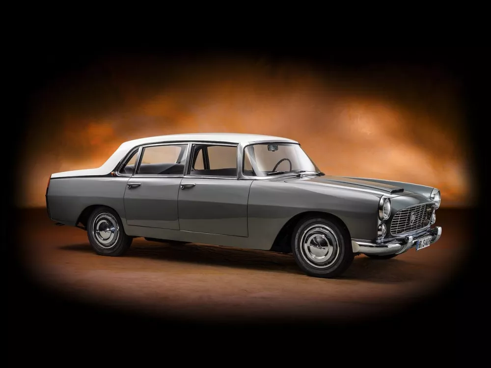 Автомобиль Lancia Flaminia Седан