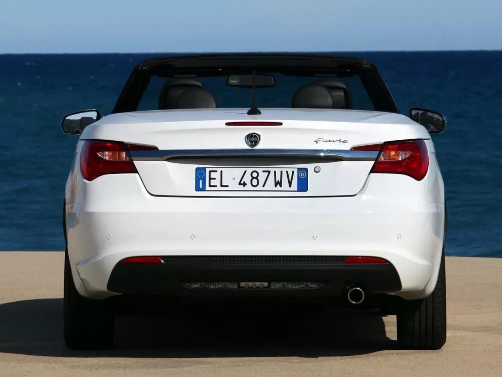 Автомобиль Lancia Flavia I Кабриолет