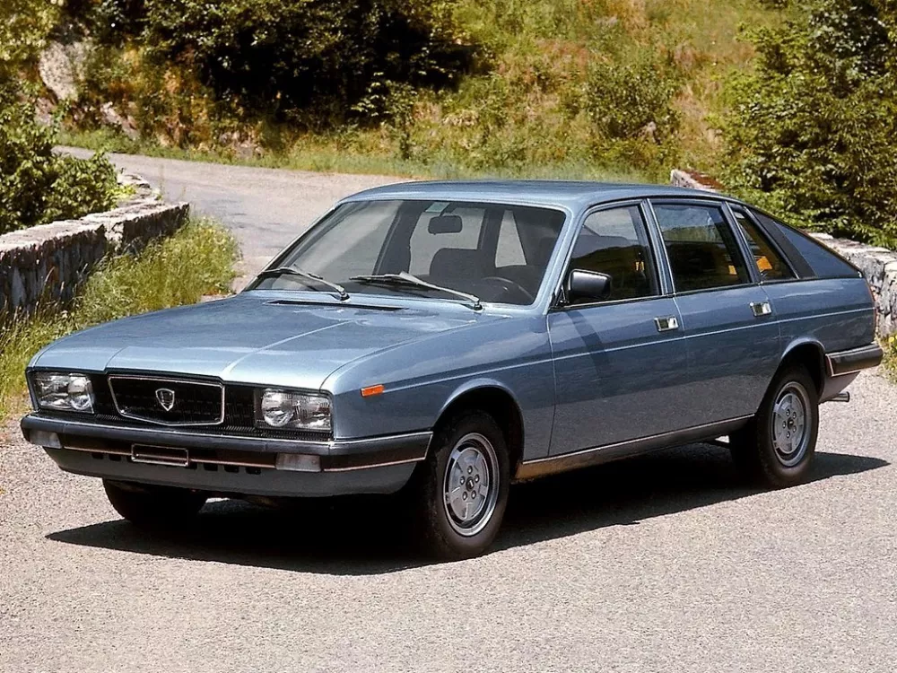 Автомобиль Lancia Gamma Фастбек