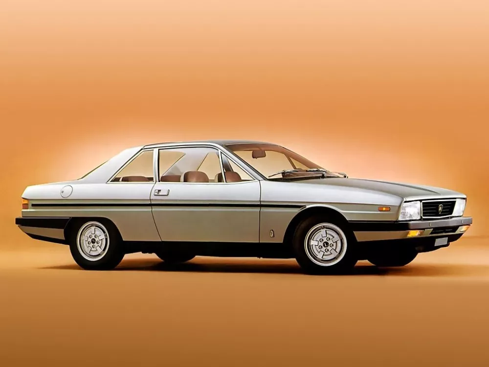 Автомобиль Lancia Gamma Купе