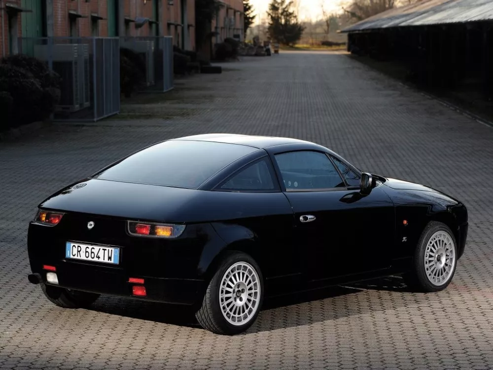 Автомобиль Lancia Hyena Купе
