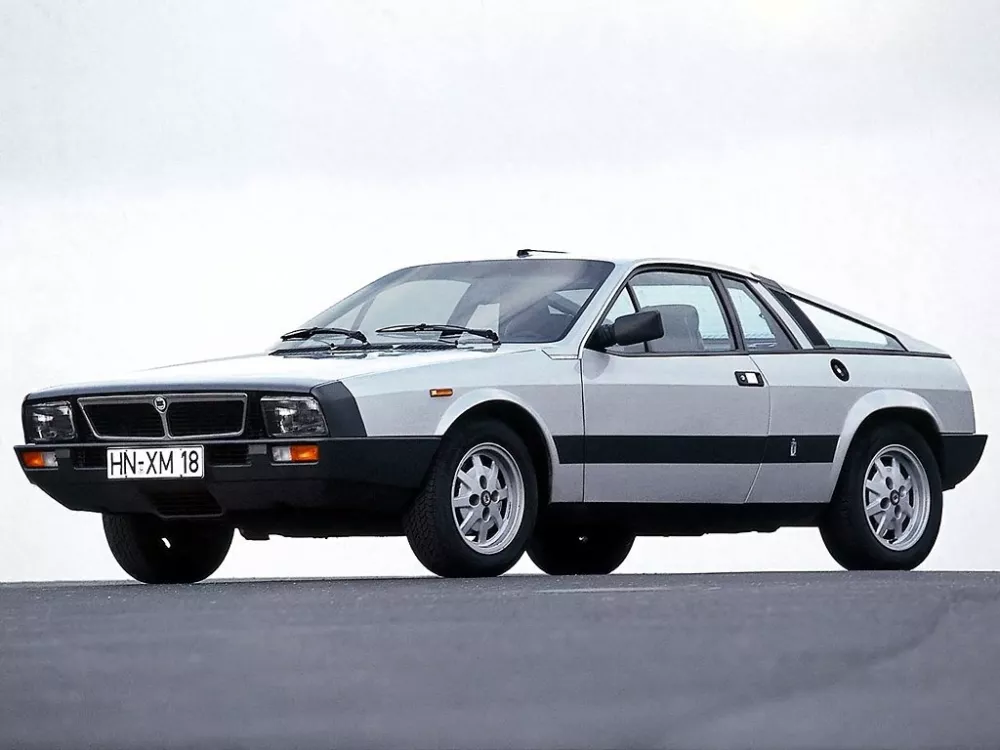Автомобиль Lancia Monte Carlo Купе
