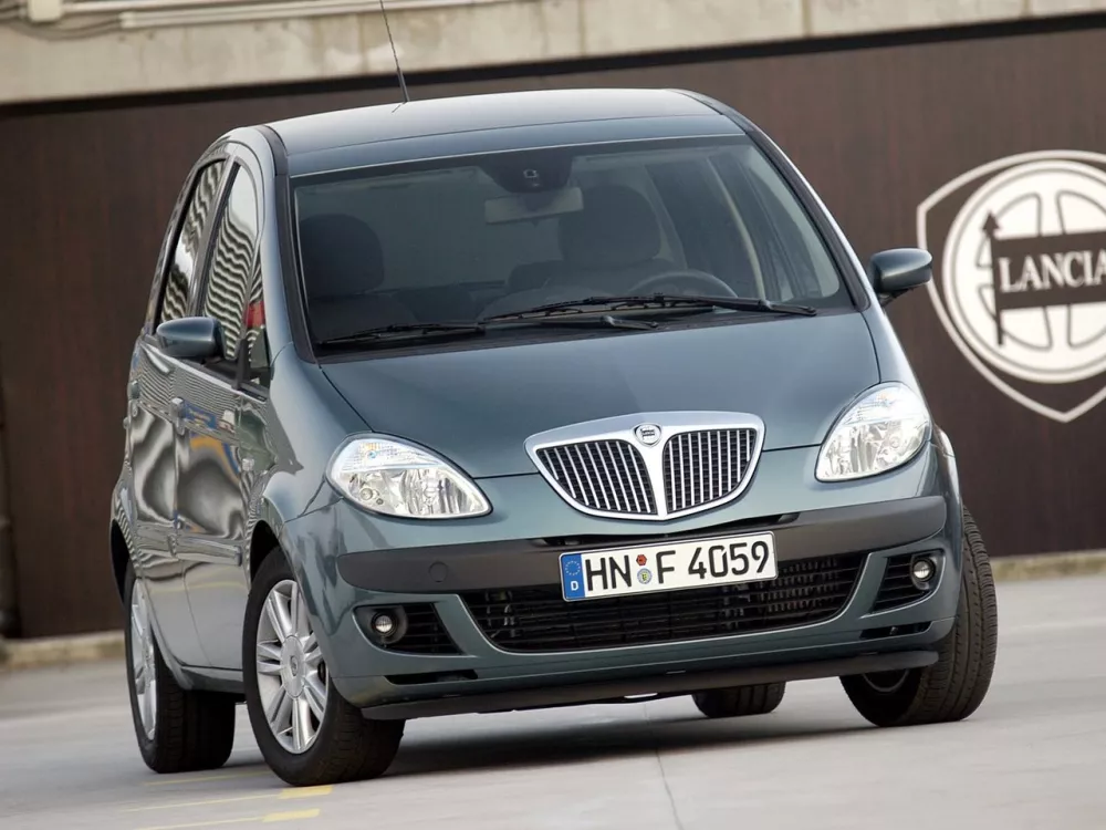 Автомобиль Lancia Musa I Компактвэн