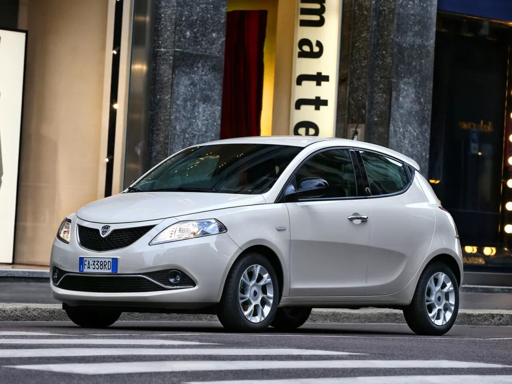 Автомобиль Lancia Ypsilon III (Type 846) Рестайлинг Хэтчбек (5 дверей)