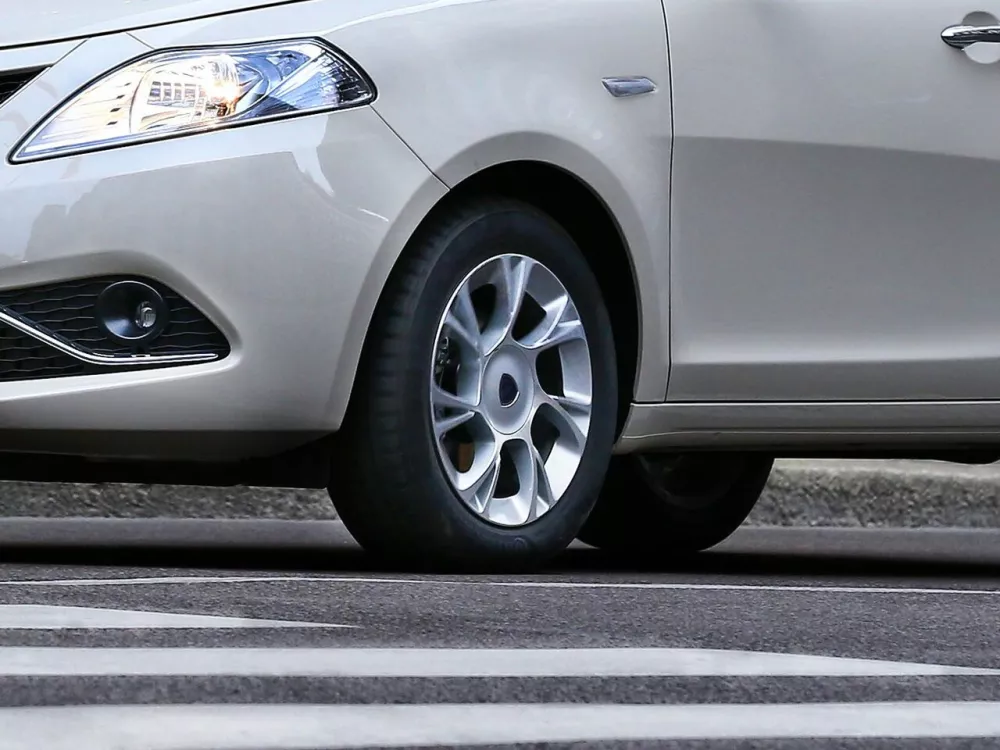 Автомобиль Lancia Ypsilon III (Type 846) Рестайлинг Хэтчбек (5 дверей)