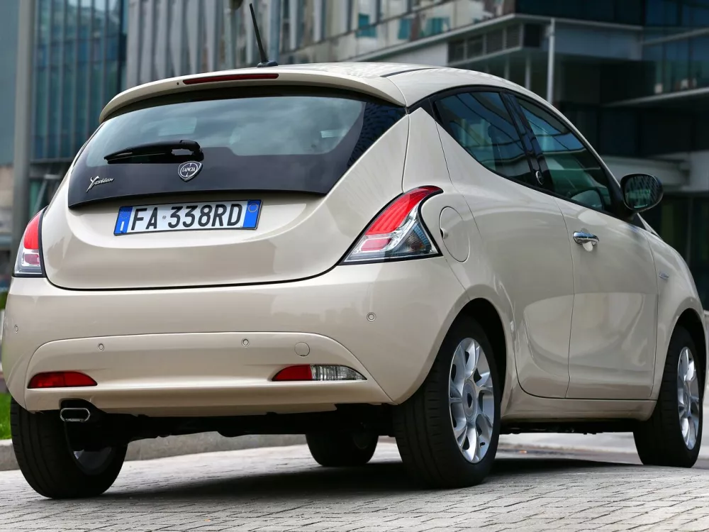 Автомобиль Lancia Ypsilon III (Type 846) Рестайлинг Хэтчбек (5 дверей)