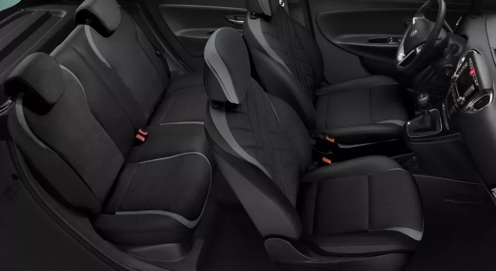 Автомобиль Lancia Ypsilon III (Type 846) Рестайлинг Хэтчбек (5 дверей)