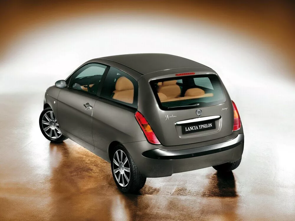 Автомобиль Lancia Ypsilon II (Type 843) Хэтчбек (3 двери)