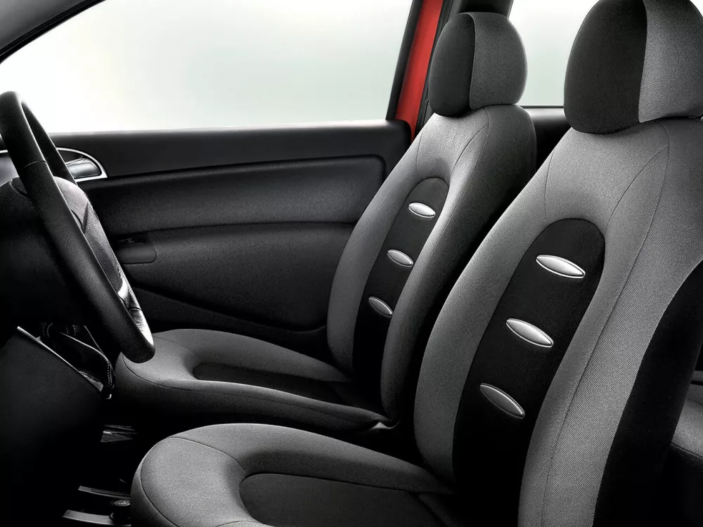 Автомобиль Lancia Ypsilon II (Type 843) Рестайлинг Хэтчбек (3 двери)