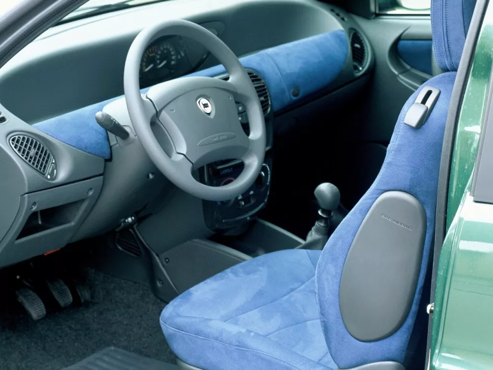 Автомобиль Lancia Ypsilon I (Type 840) Хэтчбек (3 двери)
