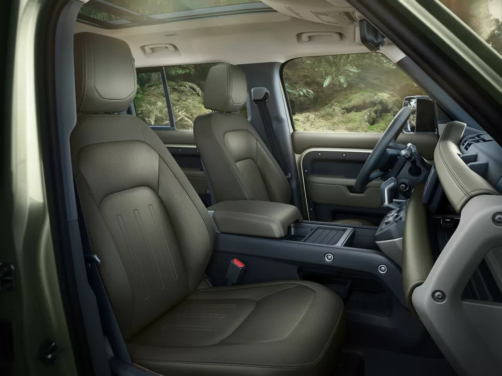 Автомобиль Land Rover Defender II Внедорожник (5 дверей) 110
