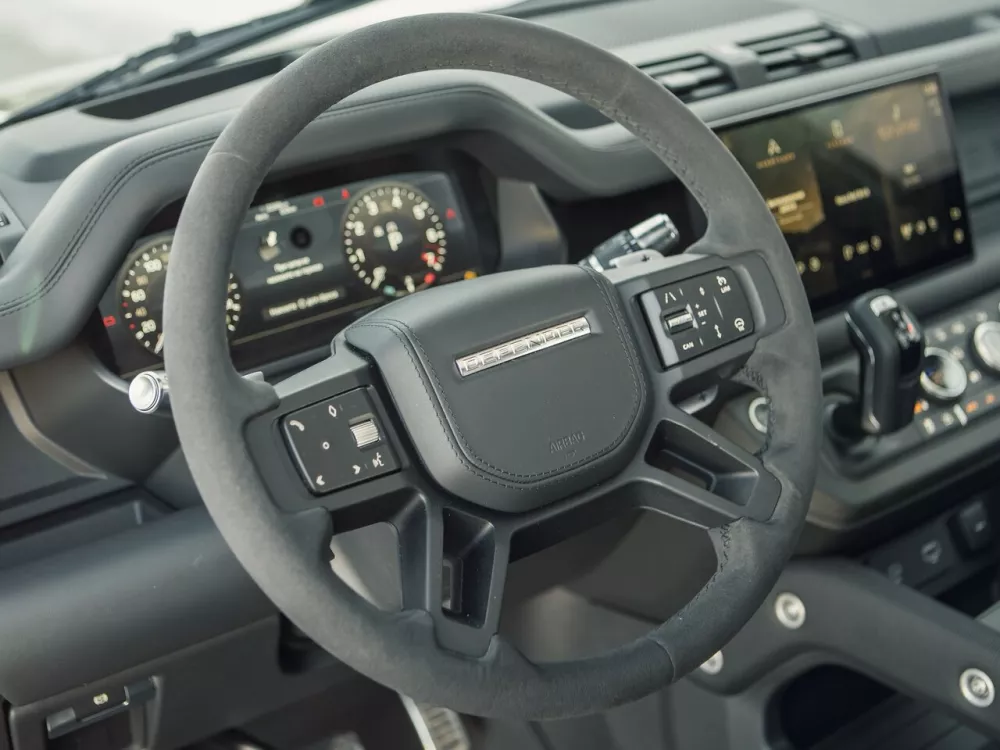 Автомобиль Land Rover Defender II Внедорожник (5 дверей) 110