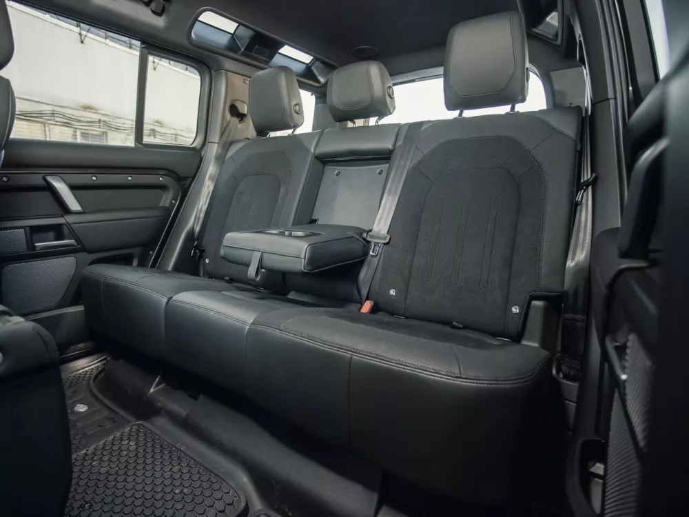 Автомобиль Land Rover Defender II Внедорожник (5 дверей) 110