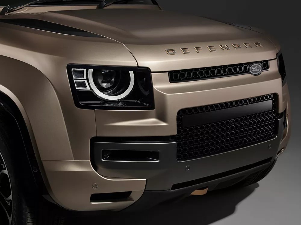 Автомобиль Land Rover Defender II Внедорожник (5 дверей) Octa