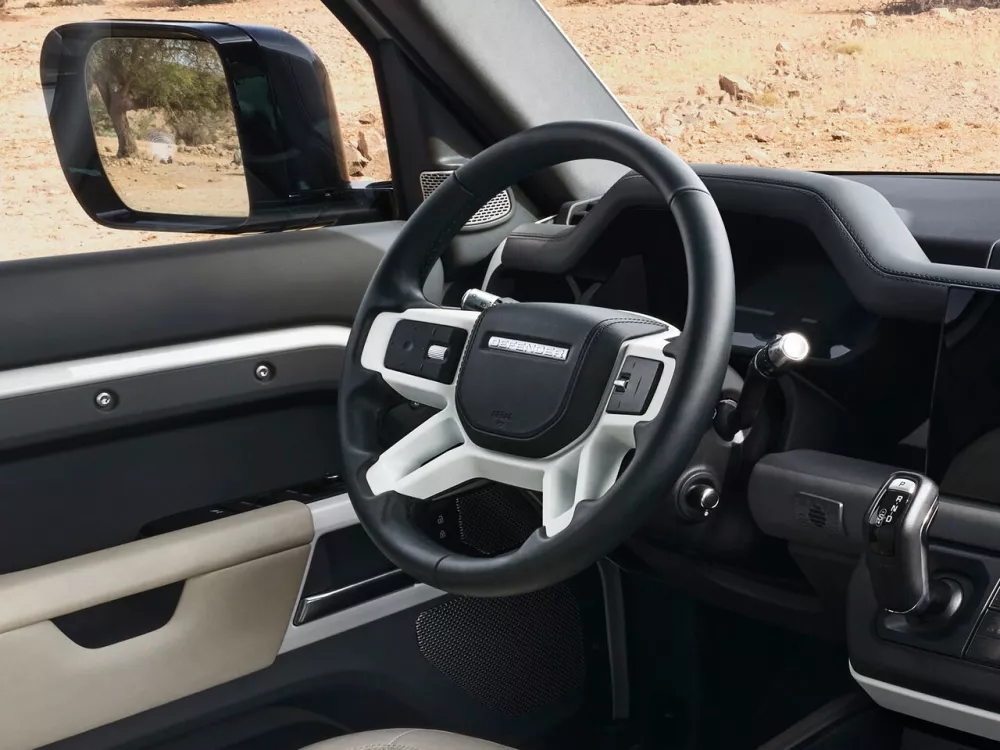 Автомобиль Land Rover Defender II Внедорожник (5 дверей) 130