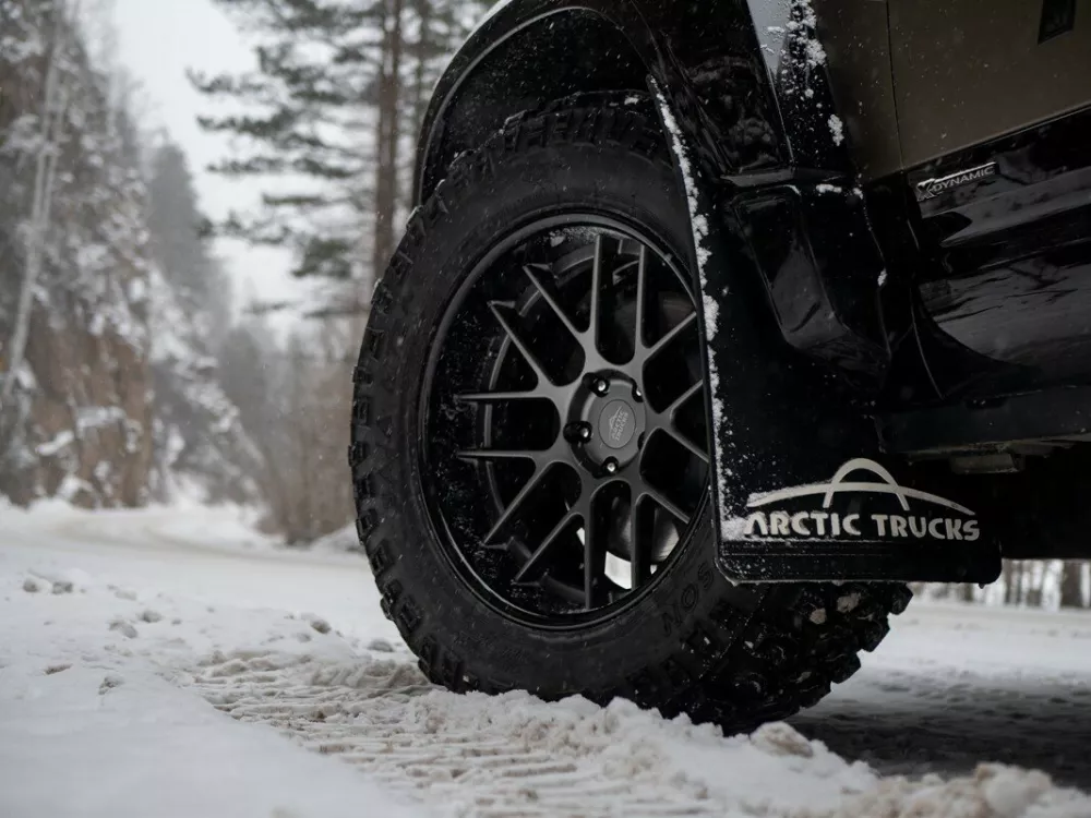 Автомобиль Land Rover Defender II Внедорожник (5 дверей) Arctic Trucks AT35
