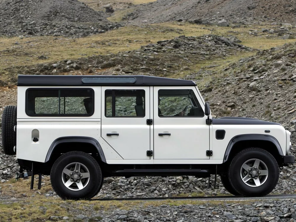Автомобиль Land Rover Defender I Рестайлинг Внедорожник (5 дверей)