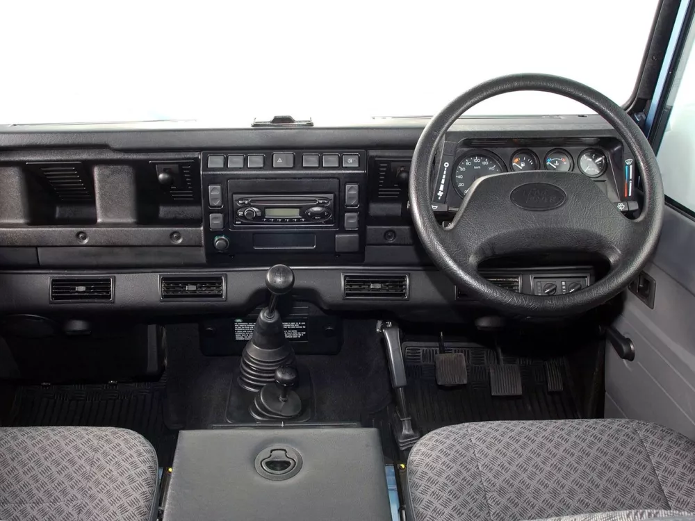 Автомобиль Land Rover Defender I Пикап Двойная кабина