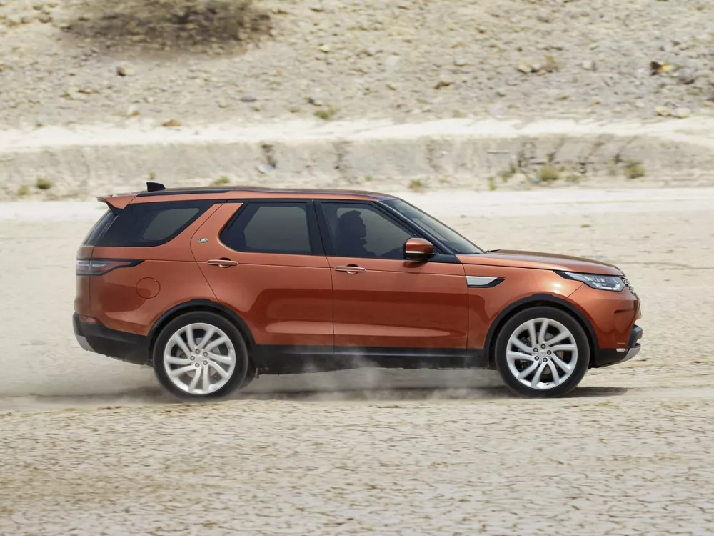Автомобиль Land Rover Discovery V Внедорожник (5 дверей)