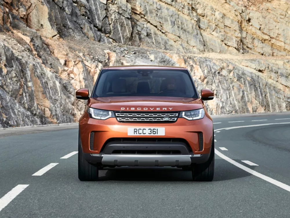 Автомобиль Land Rover Discovery V Внедорожник (5 дверей)