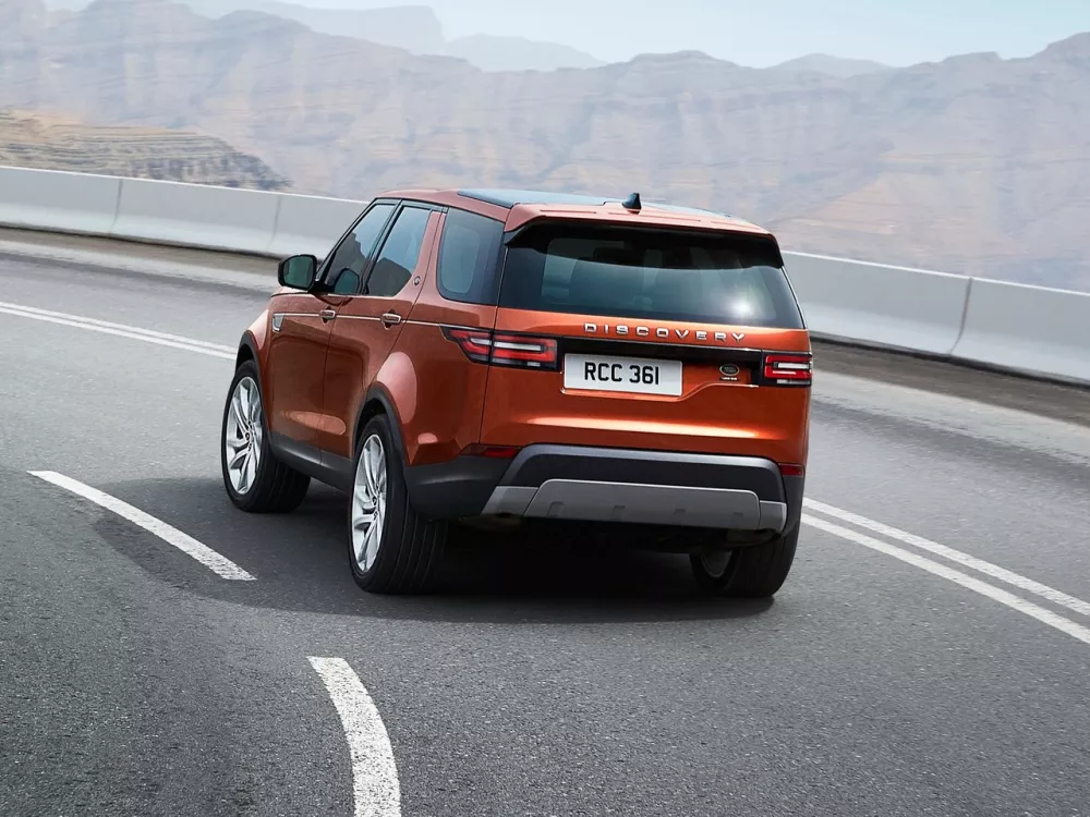 Автомобиль Land Rover Discovery V Внедорожник (5 дверей)