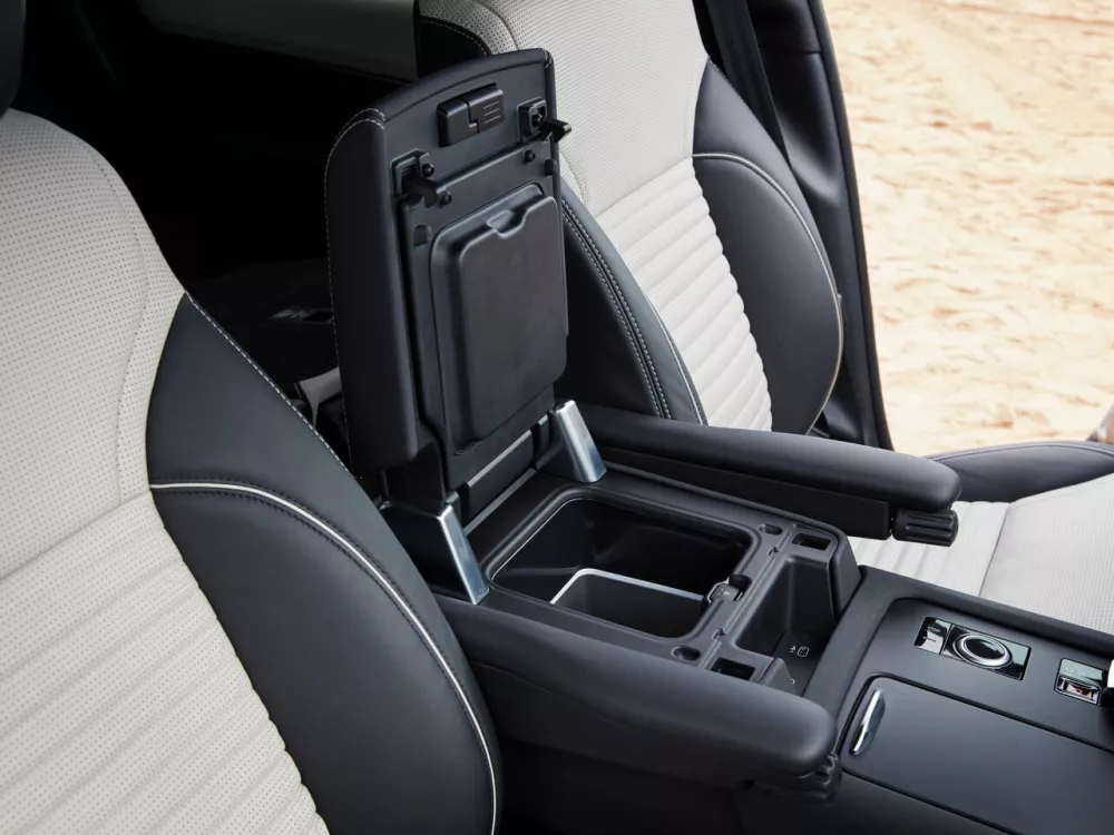 Автомобиль Land Rover Discovery V Рестайлинг Внедорожник (5 дверей)