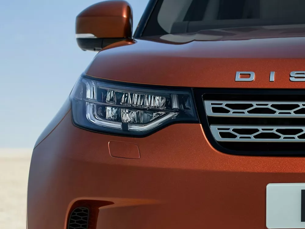 Автомобиль Land Rover Discovery V Внедорожник (5 дверей)
