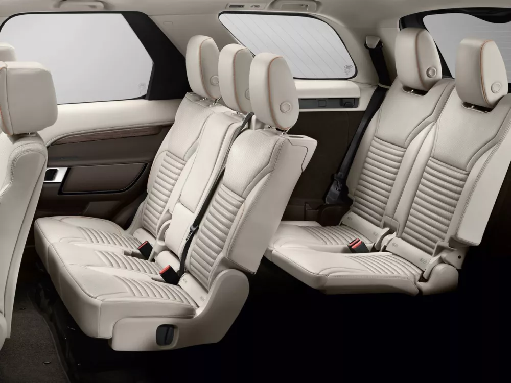 Автомобиль Land Rover Discovery V Внедорожник (5 дверей)