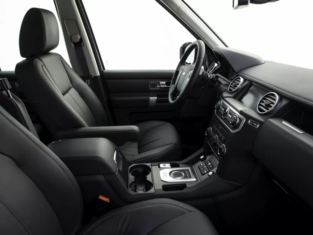 Автомобиль Land Rover Discovery IV Рестайлинг Внедорожник (5 дверей)