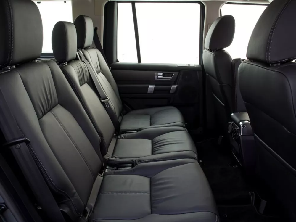 Автомобиль Land Rover Discovery IV Рестайлинг Внедорожник (5 дверей)