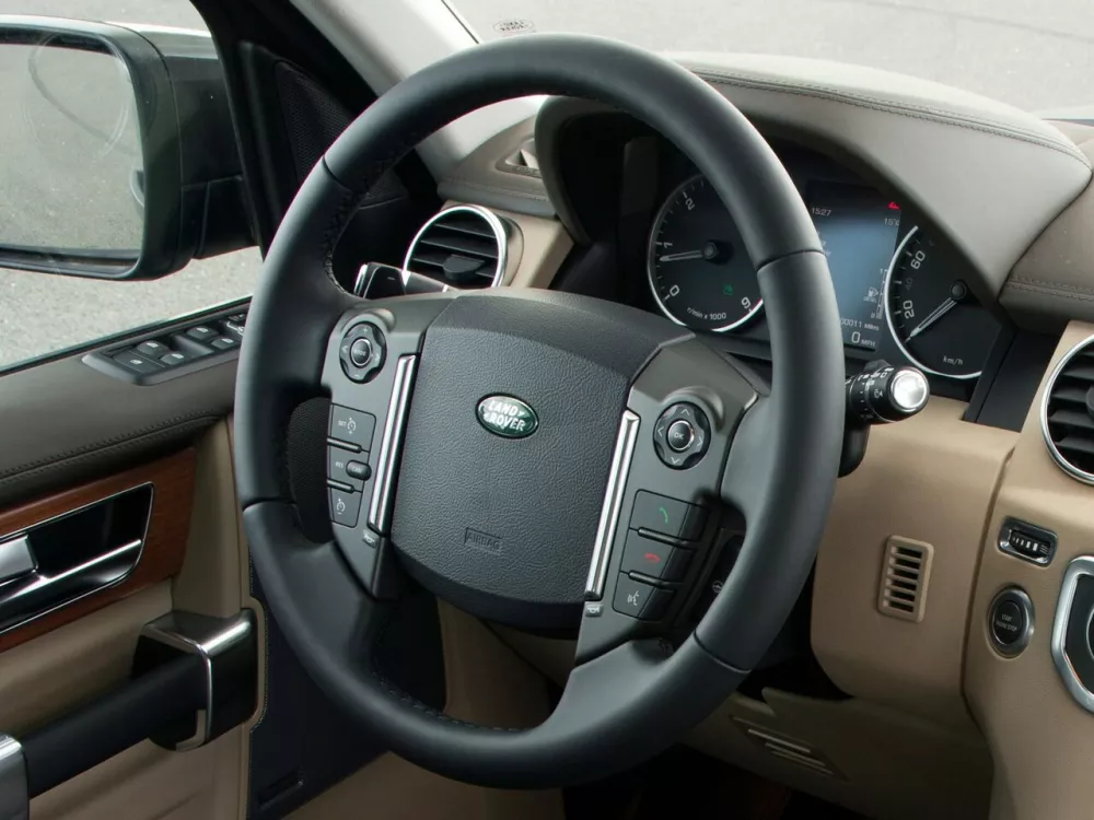 Автомобиль Land Rover Discovery IV Внедорожник (5 дверей)