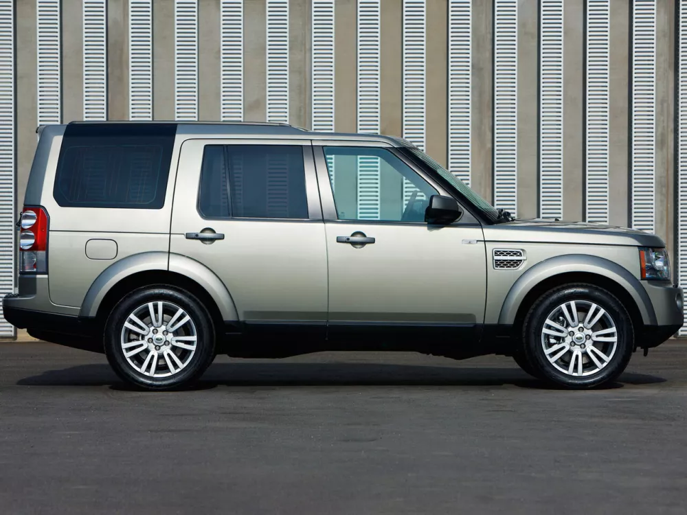 Автомобиль Land Rover Discovery IV Внедорожник (5 дверей)