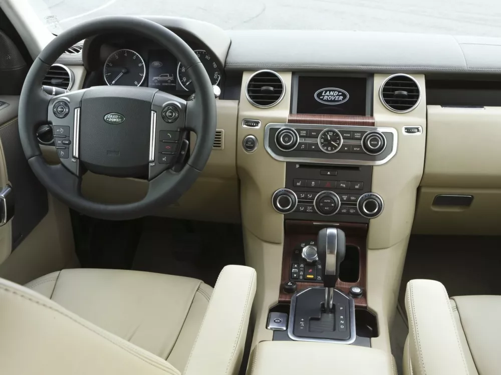 Автомобиль Land Rover Discovery IV Внедорожник (5 дверей)