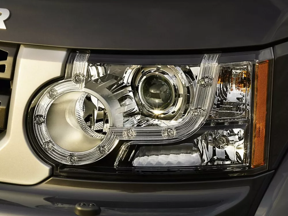 Автомобиль Land Rover Discovery IV Внедорожник (5 дверей)