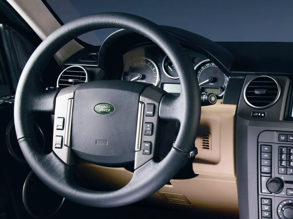 Автомобиль Land Rover Discovery III Внедорожник (5 дверей)
