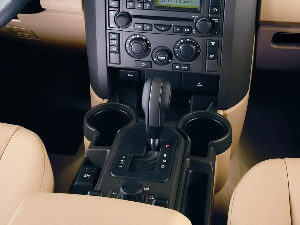 Автомобиль Land Rover Discovery III Внедорожник (5 дверей)