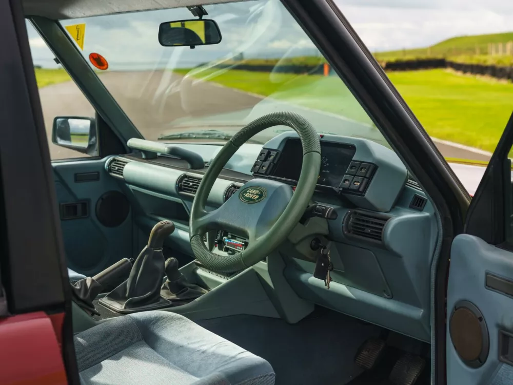 Автомобиль Land Rover Discovery I Внедорожник (5 дверей)