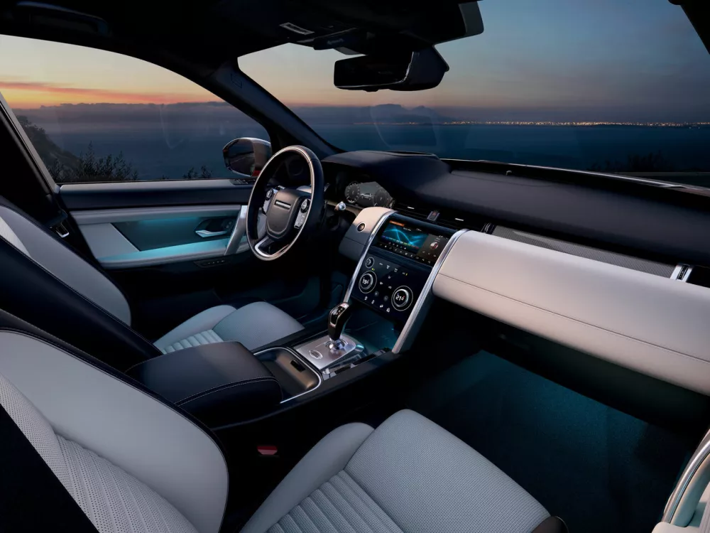 Автомобиль Land Rover Discovery Sport I Рестайлинг Внедорожник (5 дверей)