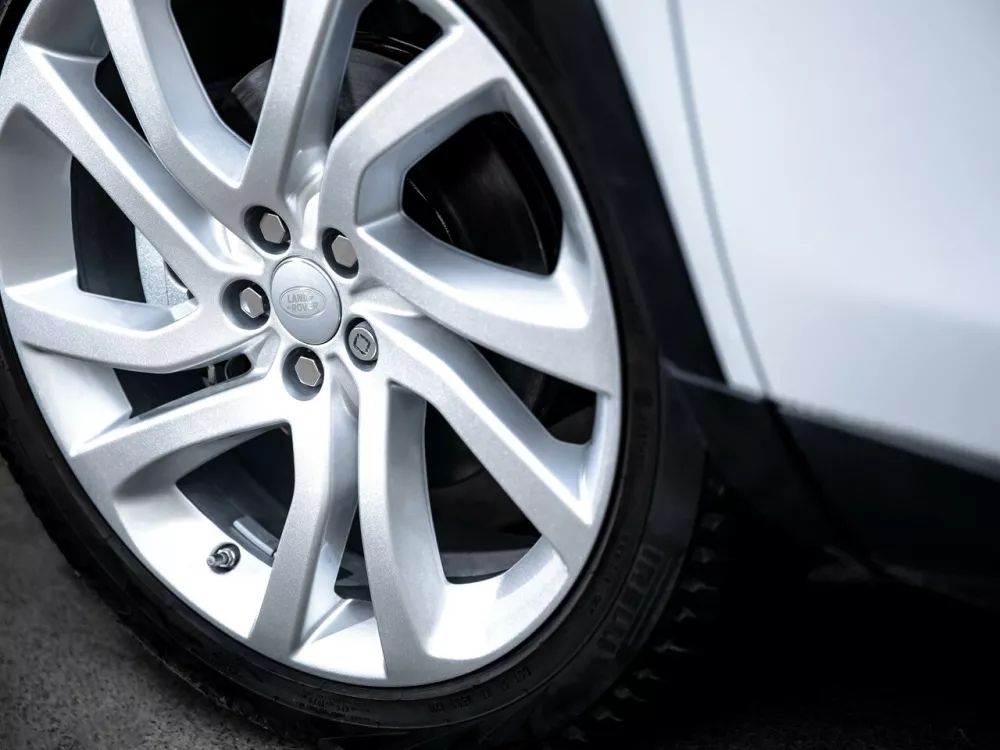 Автомобиль Land Rover Discovery Sport I Внедорожник (5 дверей)