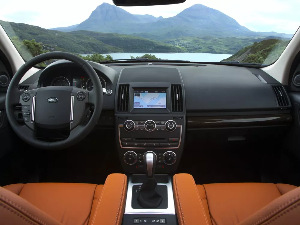 Автомобиль Land Rover Freelander II Рестайлинг 2 Внедорожник (5 дверей)