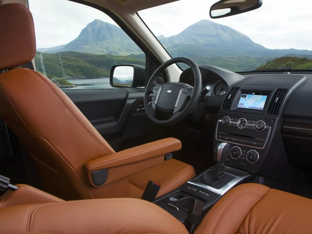 Автомобиль Land Rover Freelander II Рестайлинг 2 Внедорожник (5 дверей)
