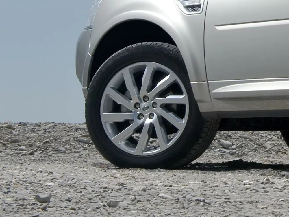 Автомобиль Land Rover Freelander II Рестайлинг Внедорожник (5 дверей)