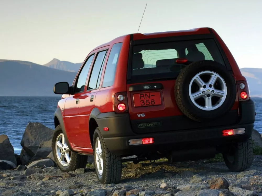 Автомобиль Land Rover Freelander I Внедорожник (5 дверей)