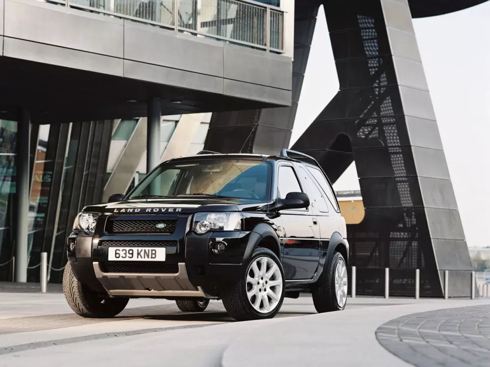 Автомобиль Land Rover Freelander I Рестайлинг Внедорожник (3 двери)