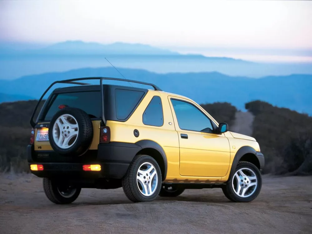 Автомобиль Land Rover Freelander I Внедорожник (3 двери)