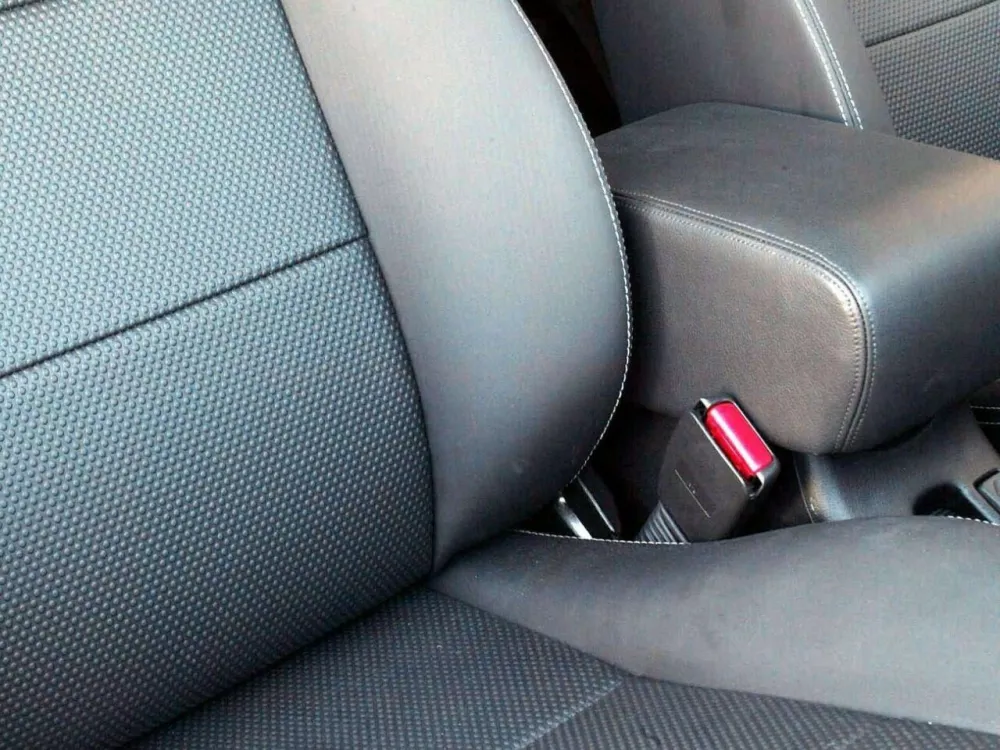 Автомобиль Land Rover Freelander I Внедорожник (3 двери)